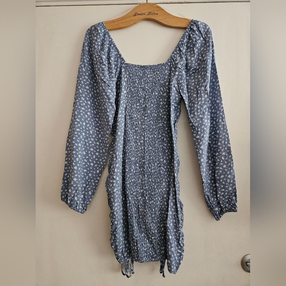 New Wild Fable Women's Blue And White Floral Dress Size XS - Picture 3 of 5